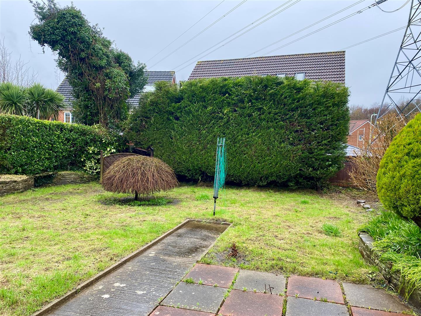 Crown Road, Kenfig Hill, Bridgend County Borough, CF33 6EN
